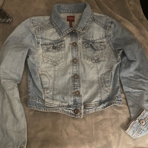 Light blue denim jacket - Picture 1 of 3